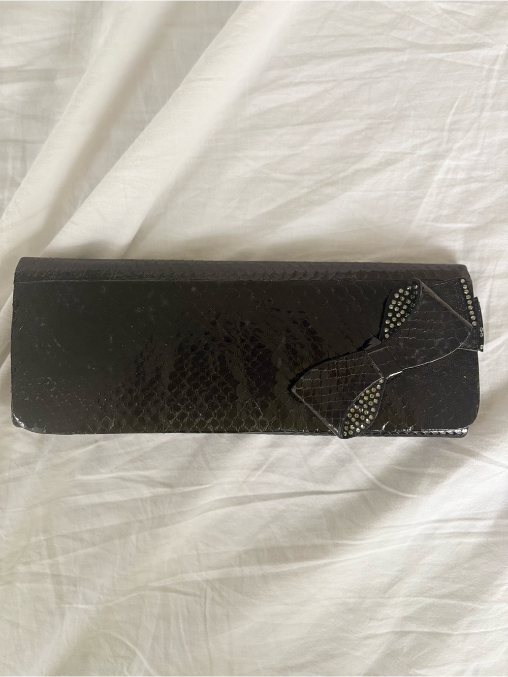 Black Bow-Accent Textured Clutch